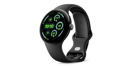 L'orologio è disponibile nella versione da 45 e 41 millimetri.