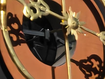 Lo zoom 100x non è assolutamente utilizzabile.