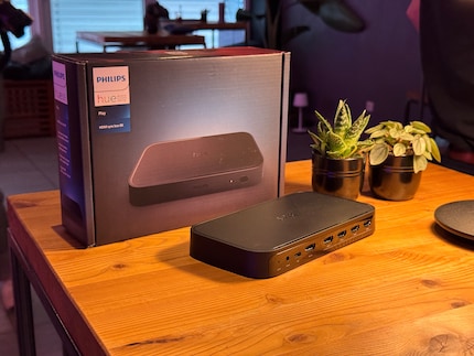 Die neue Sync Box wird zwischen Konsole und TV geschaltet.