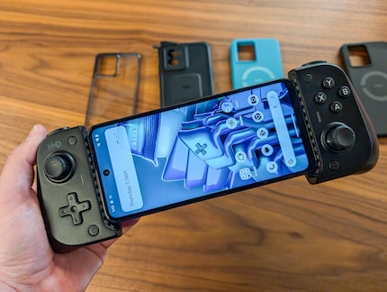 Ce n'est pas la première manette de jeu pour smartphone.