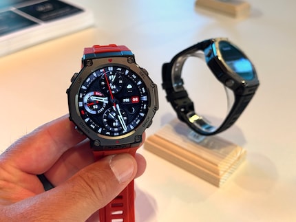 Die Amazfit T-Rex 3 hat einen grossen, hellen Screen. 