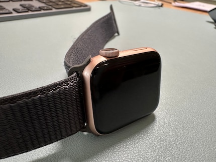 Un bracelet 46 mm sur une petite montre de 41 mm. Je n’aime pas.