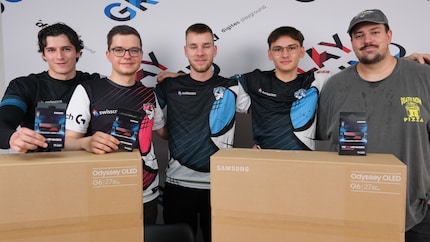 The runners-up with their prizes.