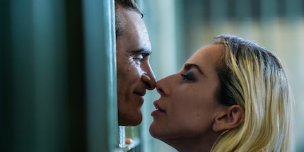 In «Joker: Folie à Deux», Joaquin Phoenix e Lady Gaga si contendono il favore del pubblico.
