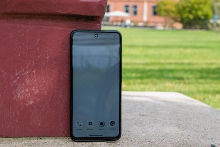 The display is easier to see in the photo than in reality.