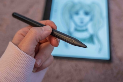 The stylus is lightweight and does what it’s supposed to.