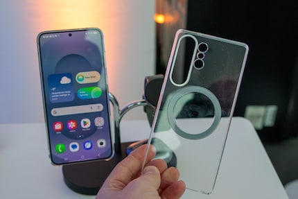 With the right case, the Galaxy S25 adheres magnetically to charging stations.