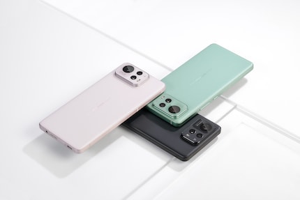 The Zenfone 12 Ultra comes in three colours.