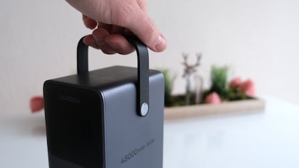 Gut 1,6 Kilogramm wiegt die Nexode – der Tragegriff ist entsprechend stabil.