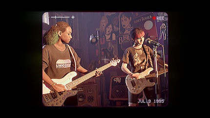 Autumn et Nora jouent ensemble dans un groupe.