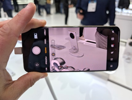 Il Realme 14 Pro Plus ha uno zoom ottico triplo.