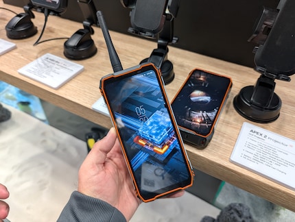 Das Blackview Apex 2 ist auch ein Satellitentelefon.