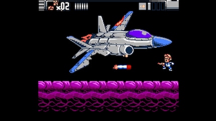 Molti elementi, come il jet da combattimento di «Top Gun», sono allusioni a giochi recensiti dal Nerd.