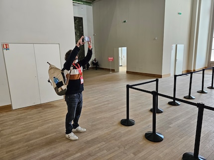 Phil filmt für das Hands-On-Video.