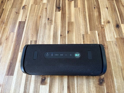 The term ULT is omnipresent on this speaker.