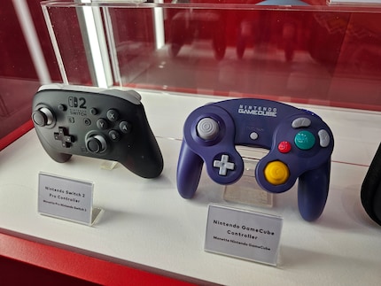 Une manette Gamecube est également disponible pour le lancement de la bibliothèque rétro.