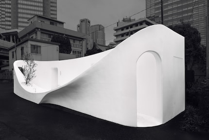 16 architetti hanno usato la loro creatività per eliminare l'immagine negativa dei bagni pubblici.