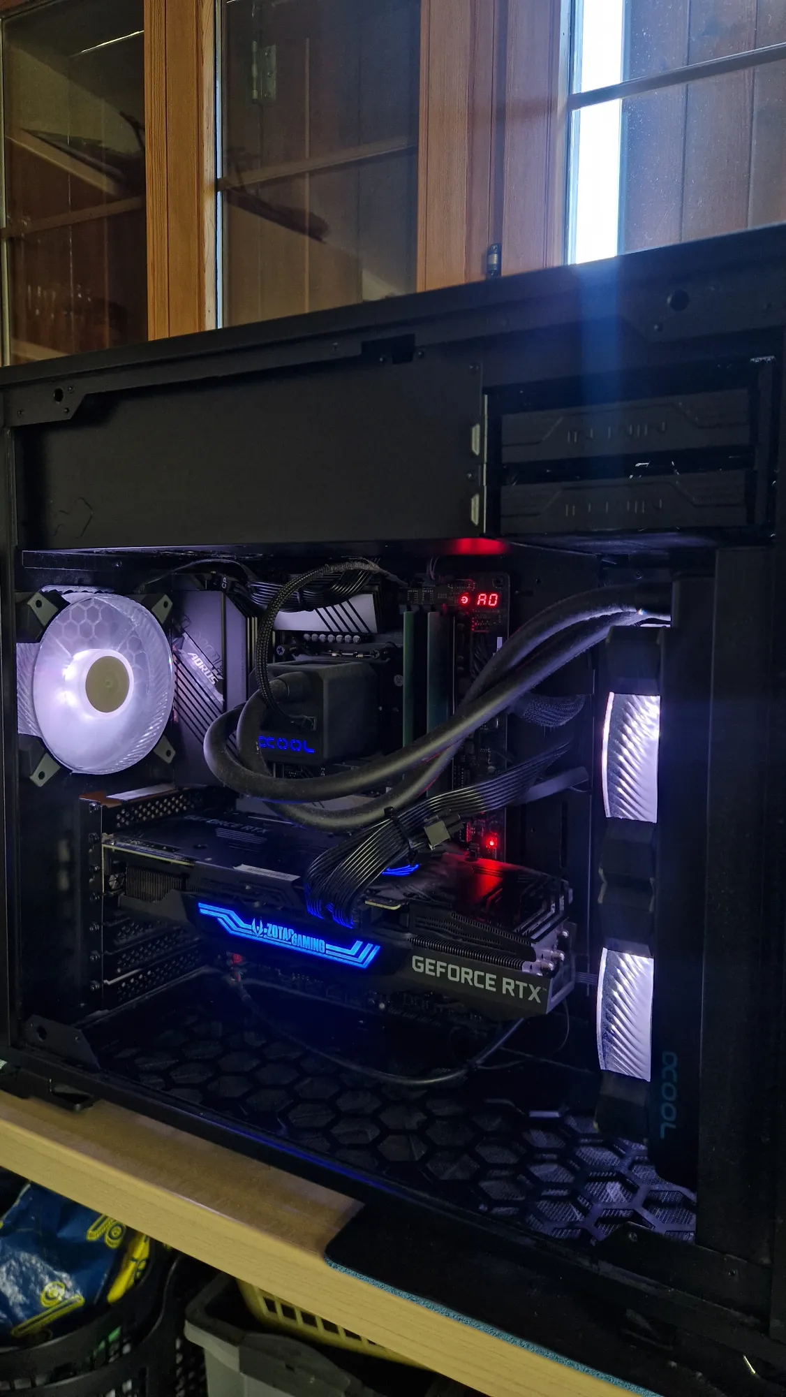 Produktbild Medion Erazer Hunter X20 RTX 3080 (Intel Core i7-12700KF, 32 GB, 1000 GB, GeForce RTX 3080)