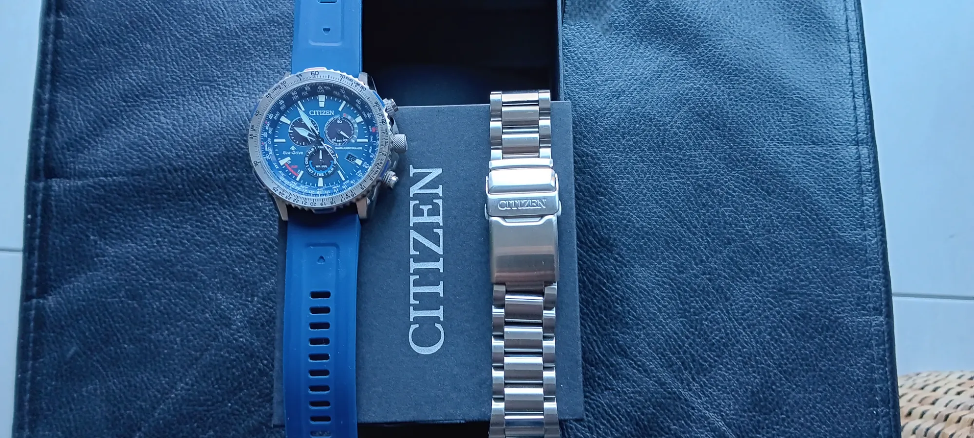 Produktbild Citizen Promaster CB5000-50L (Chronograph, Funkuhr, 47 mm)