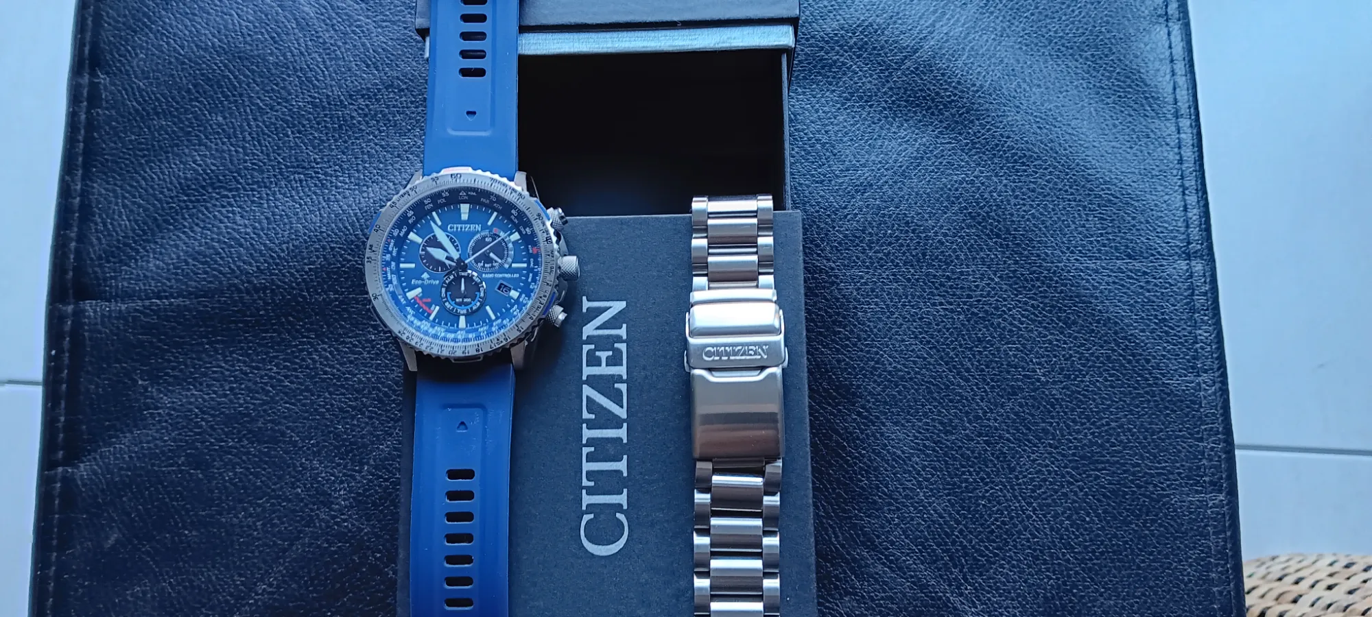 Produktbild Citizen Promaster CB5000-50L (Chronograph, Funkuhr, 47 mm)