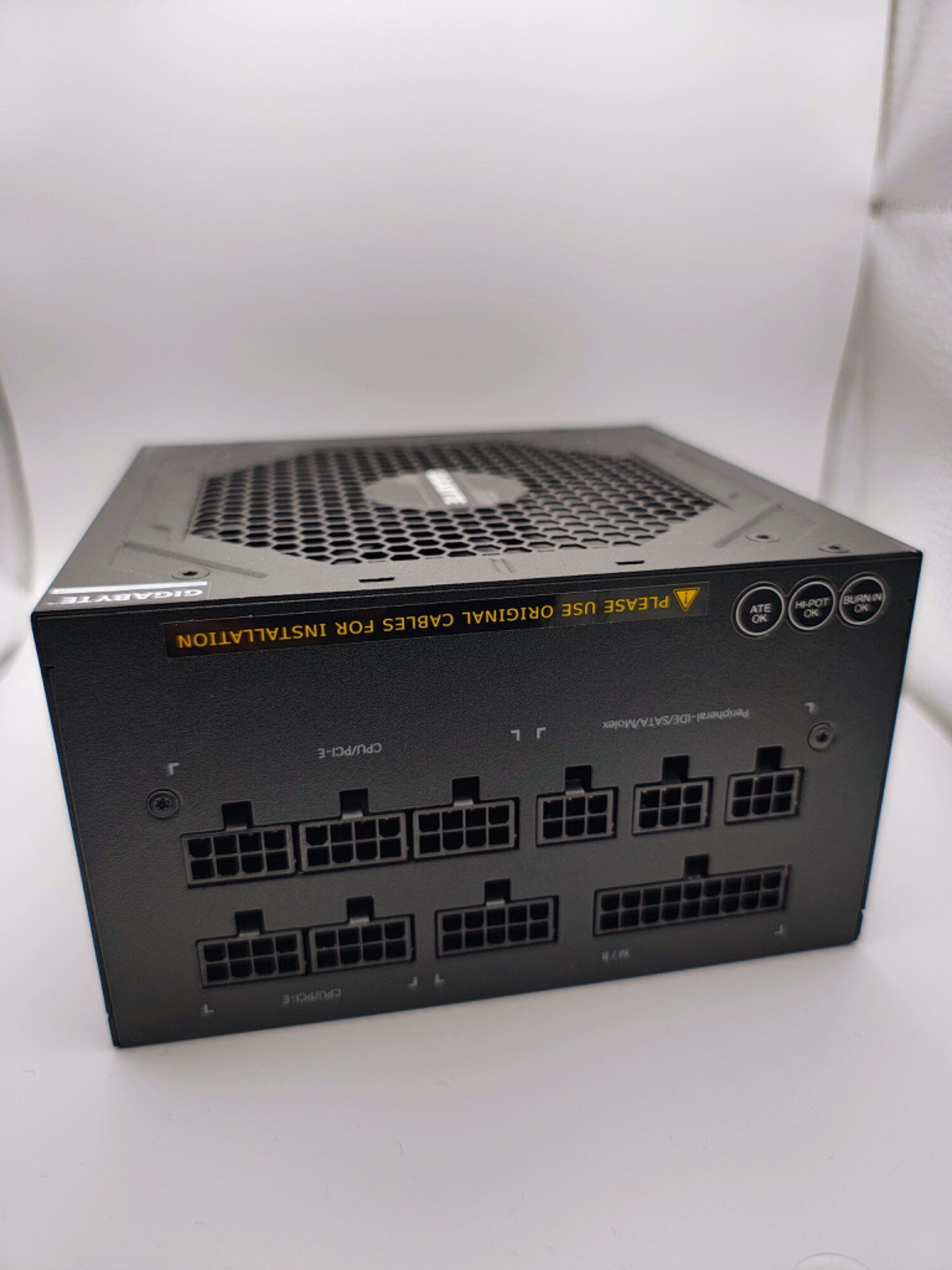 Produktbild Gigabyte P1000GM (1000 W)