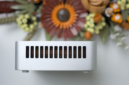 The ventilation slots also help the NUC to achieve its performance.