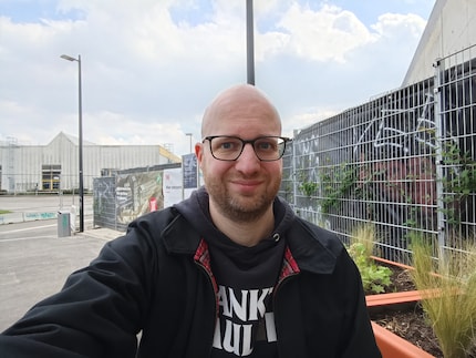 Selfie-Time mit dem Poco M7 Pro 5G.