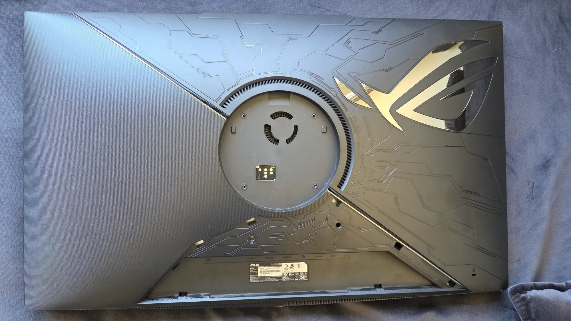 Actual product image ASUS ROG Swift PG32UQX (3840 x 2160 Pixels, 32")