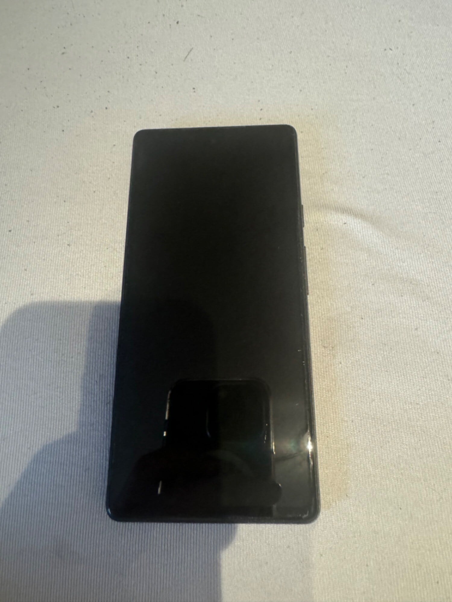 Image du produit Google Pixel 6a (128 Go, Charcoal, 6.10", SIM + eSIM, 12.20 Mpx, 5G)