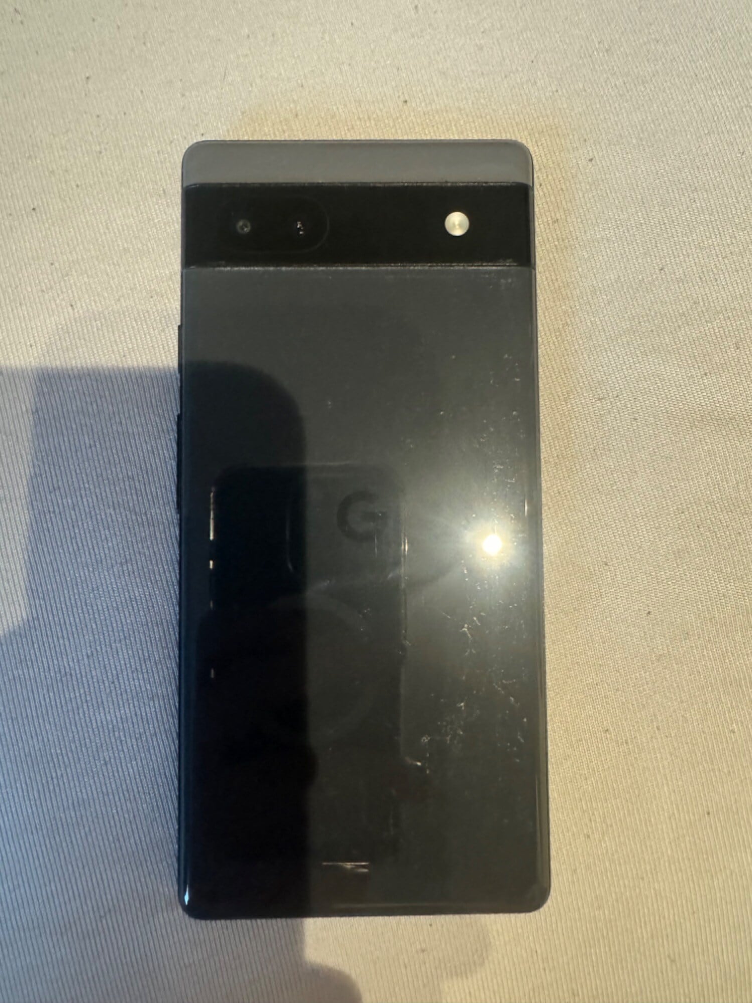 Image du produit Google Pixel 6a (128 Go, Charcoal, 6.10", SIM + eSIM, 12.20 Mpx, 5G)