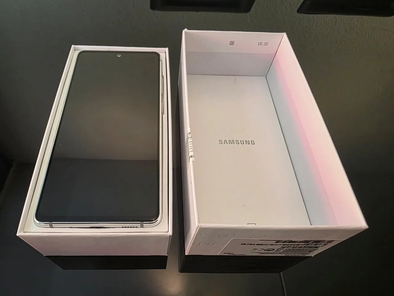 Image du produit Samsung Galaxy S20 FE (128 Go, Cloud White, 6.50", Double SIM hybride, 12 Mpx, 4G)