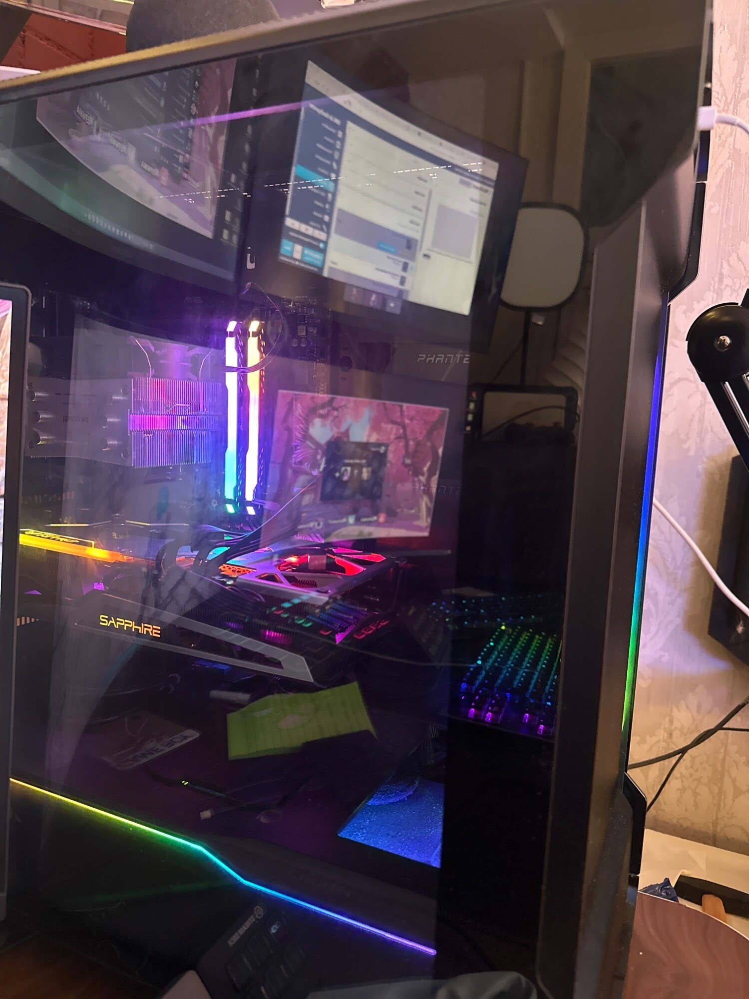 Actual product image Sapphire Nitro+ AMD Radeon RX 6900 XT SE (16 GB)