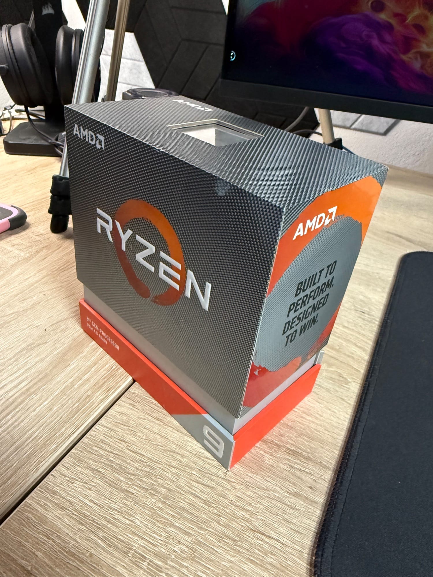 Actual product image AMD Ryzen 9 3950X (AM4, 3.50 GHz, 16 -Core)