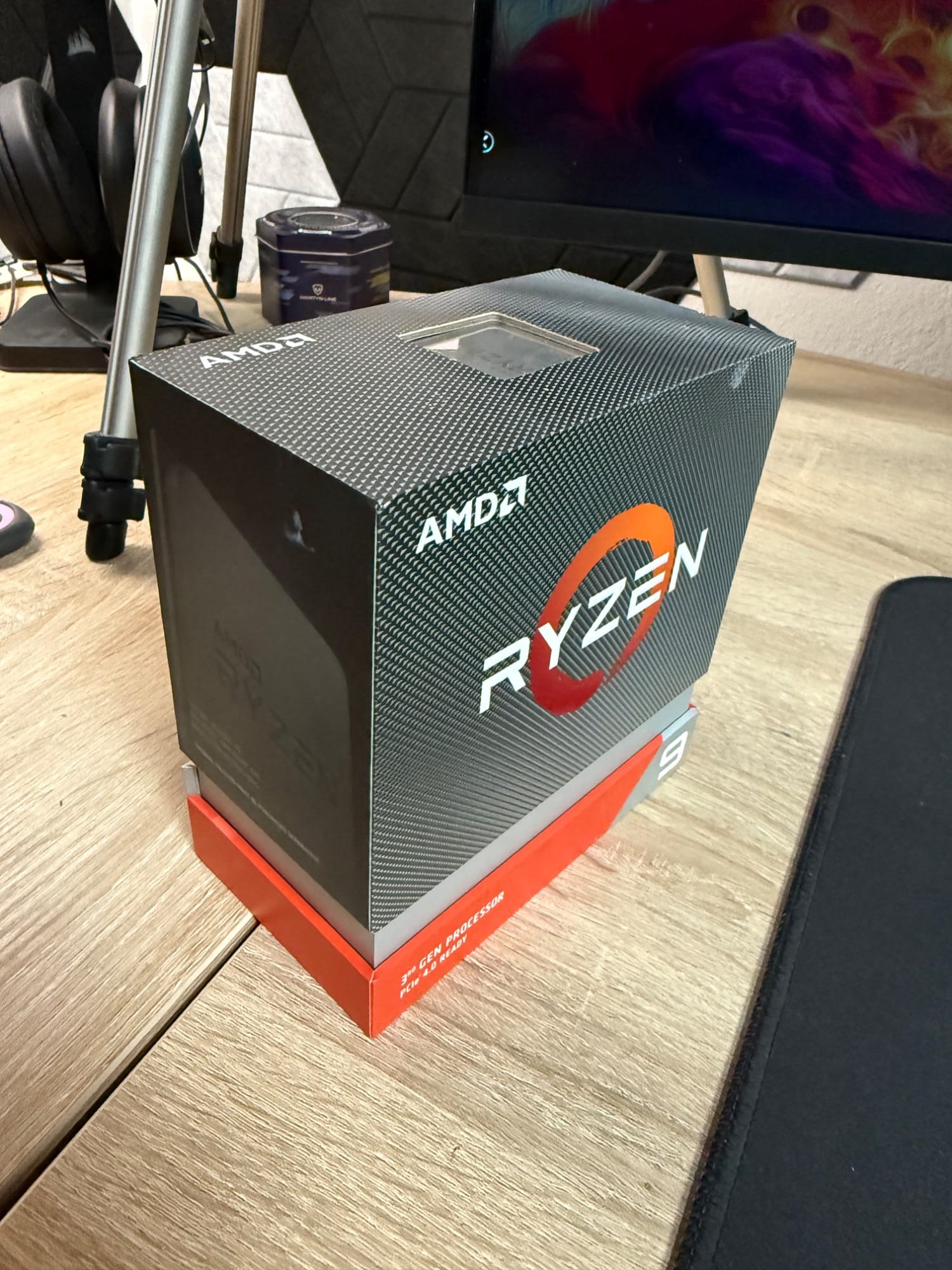 Actual product image AMD Ryzen 9 3950X (AM4, 3.50 GHz, 16 -Core)
