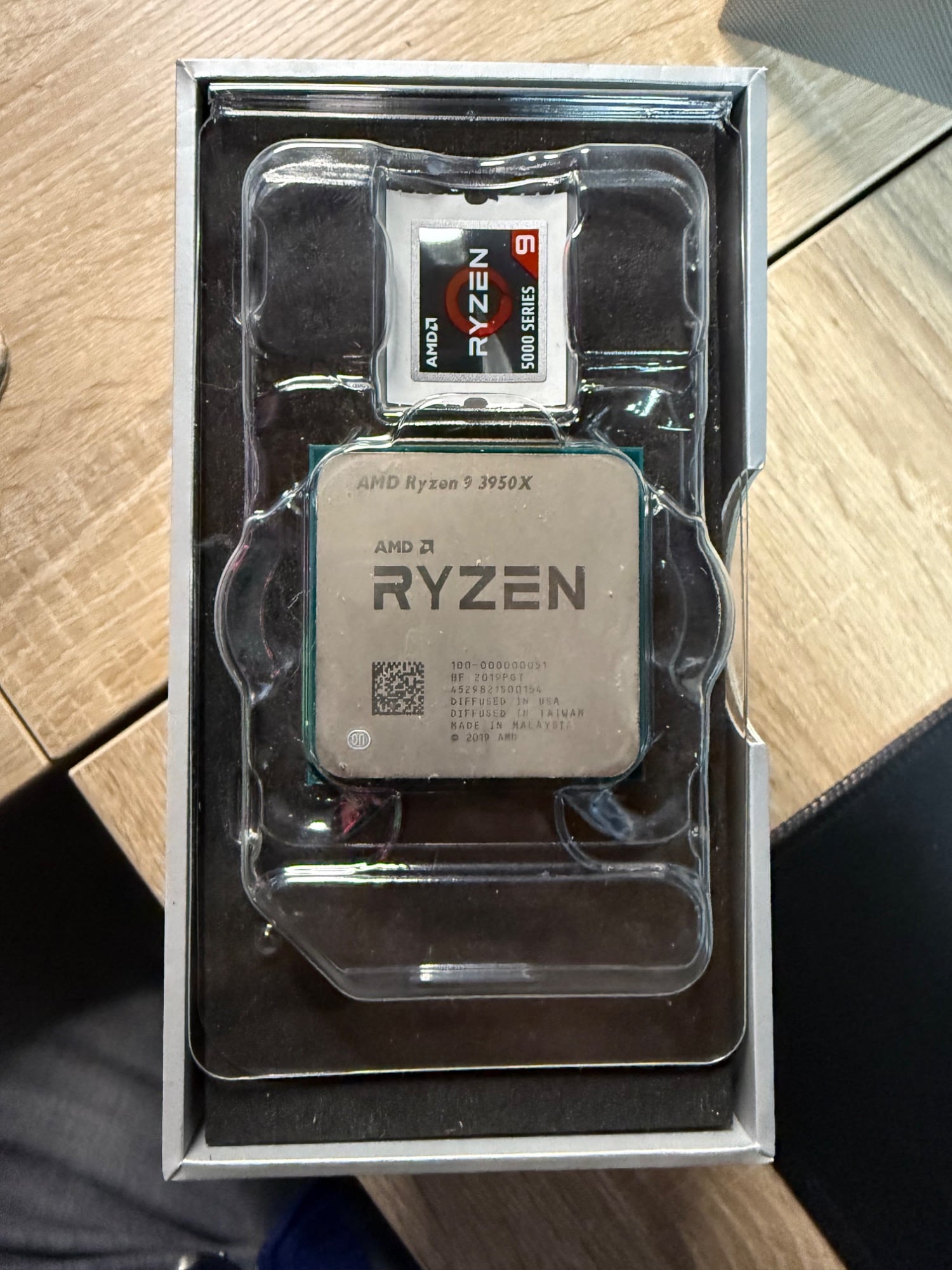 Actual product image AMD Ryzen 9 3950X (AM4, 3.50 GHz, 16 -Core)
