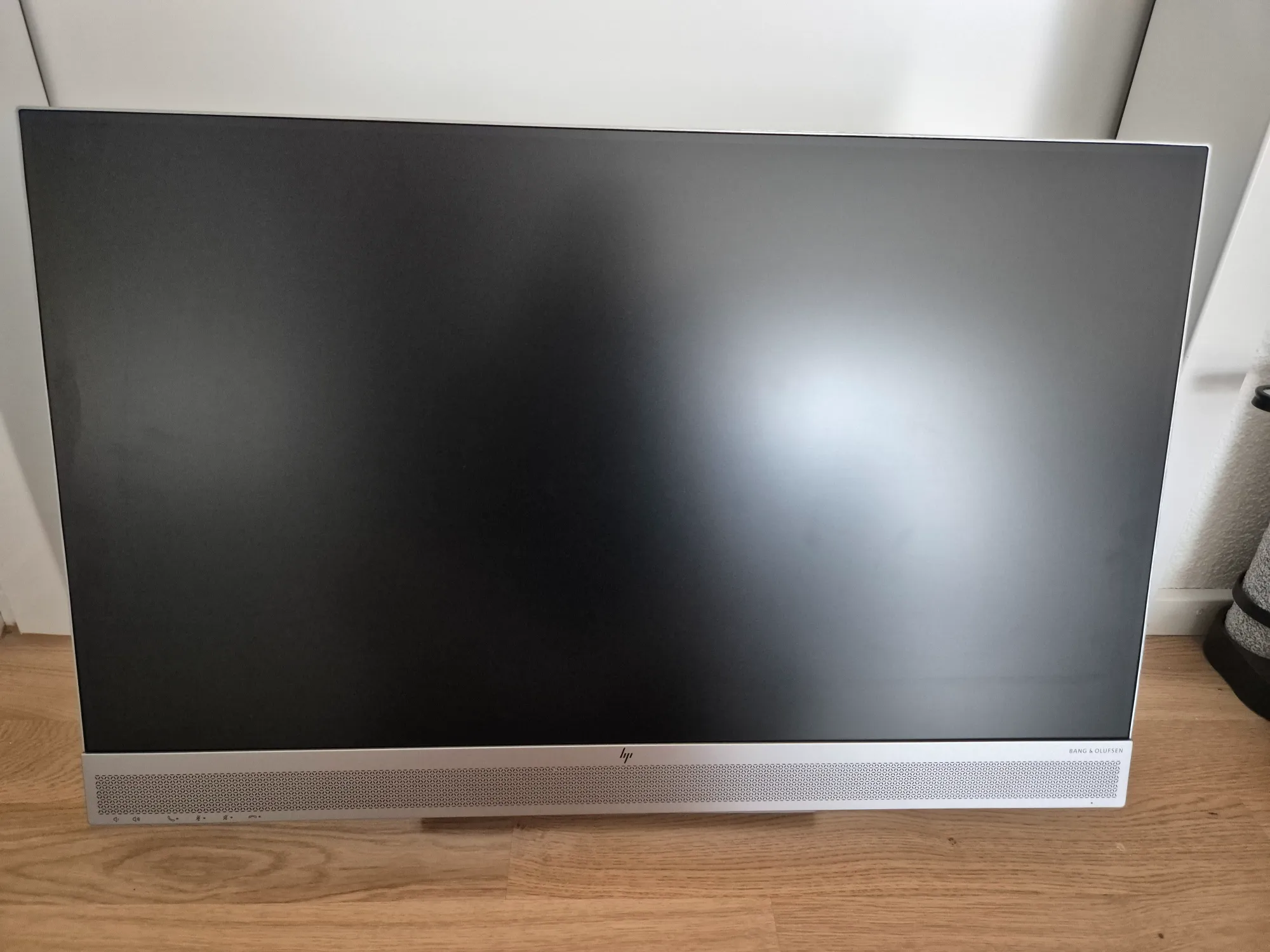 Produktbild HP EliteDisplay E273m - 27 Zoll 1920 x 1080 Full HD AG, IPS, USB-C (1920 x 1080 Pixel, 27")