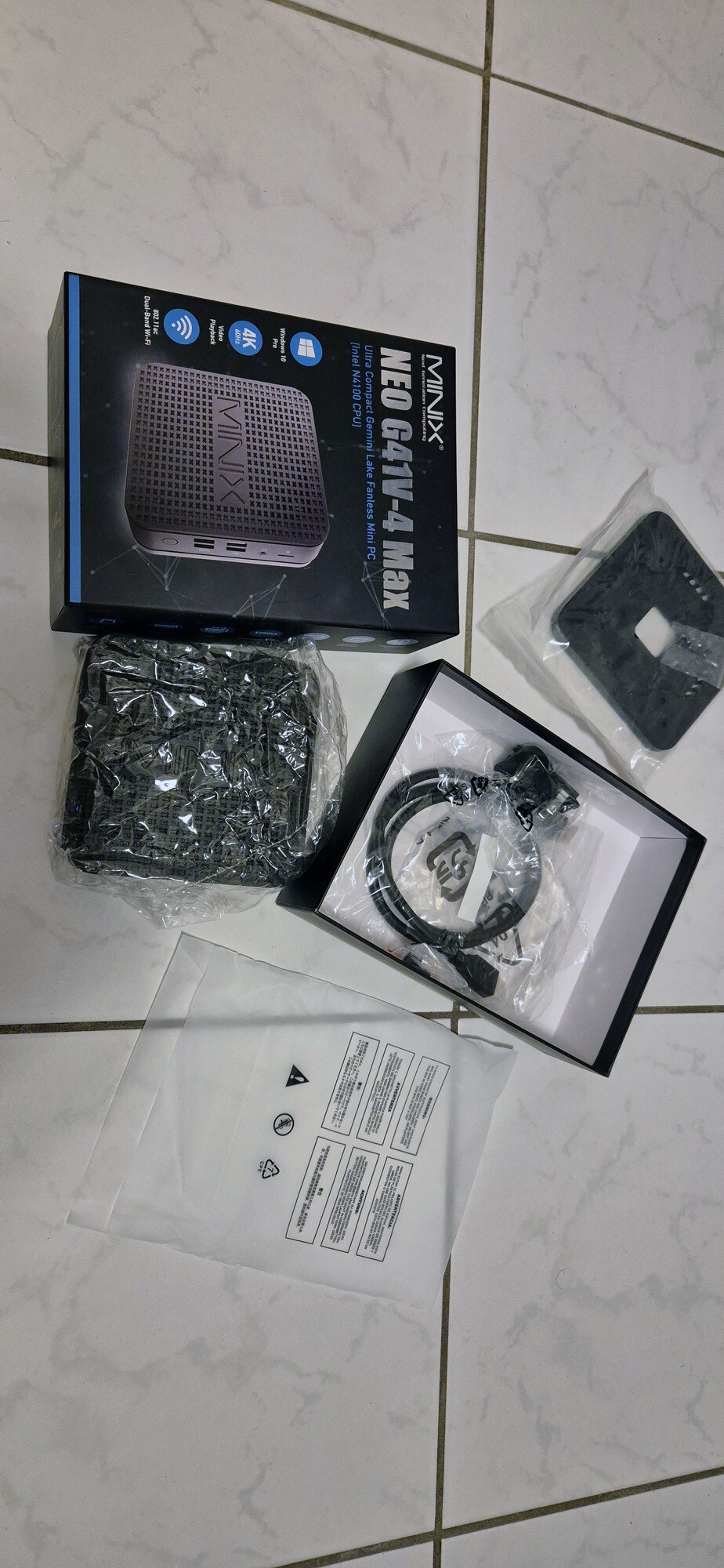 Produktbild Minix Neo G41V-4 Max (Intel Celeron N4100, 128 GB, 128 GB, UHD Graphics 600)