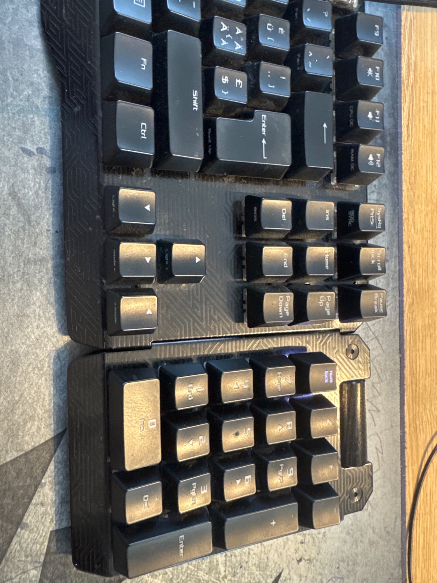 Produktbild ASUS ROG Claymore (CH, Kabelgebunden)