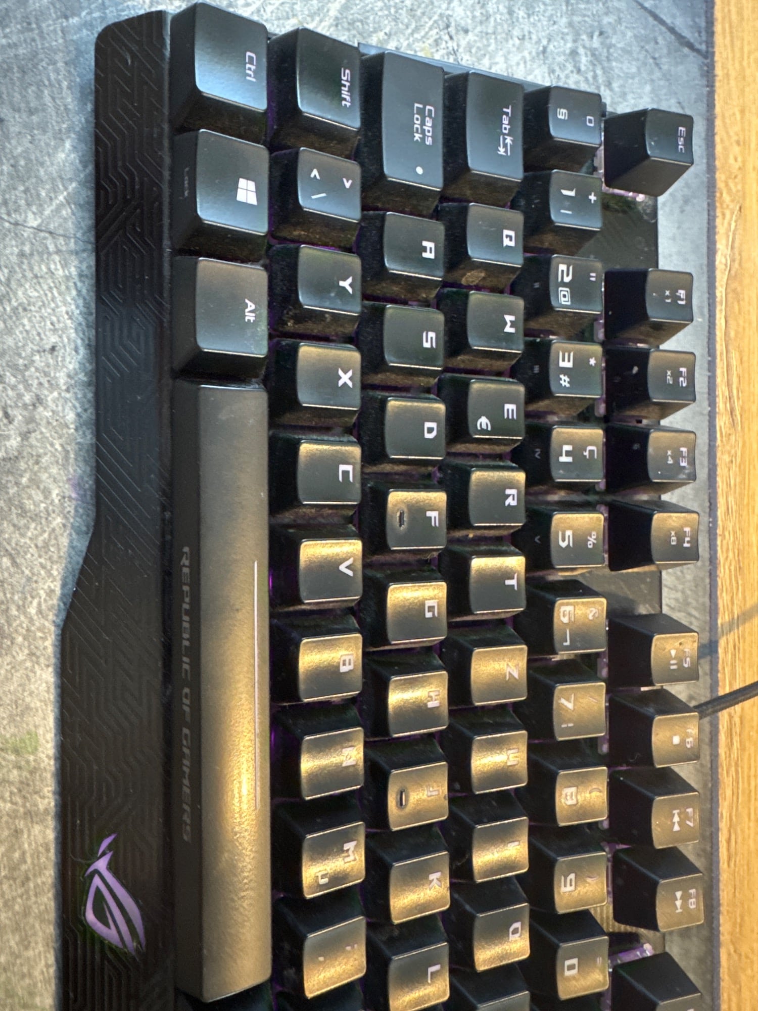 Produktbild ASUS ROG Claymore (CH, Kabelgebunden)