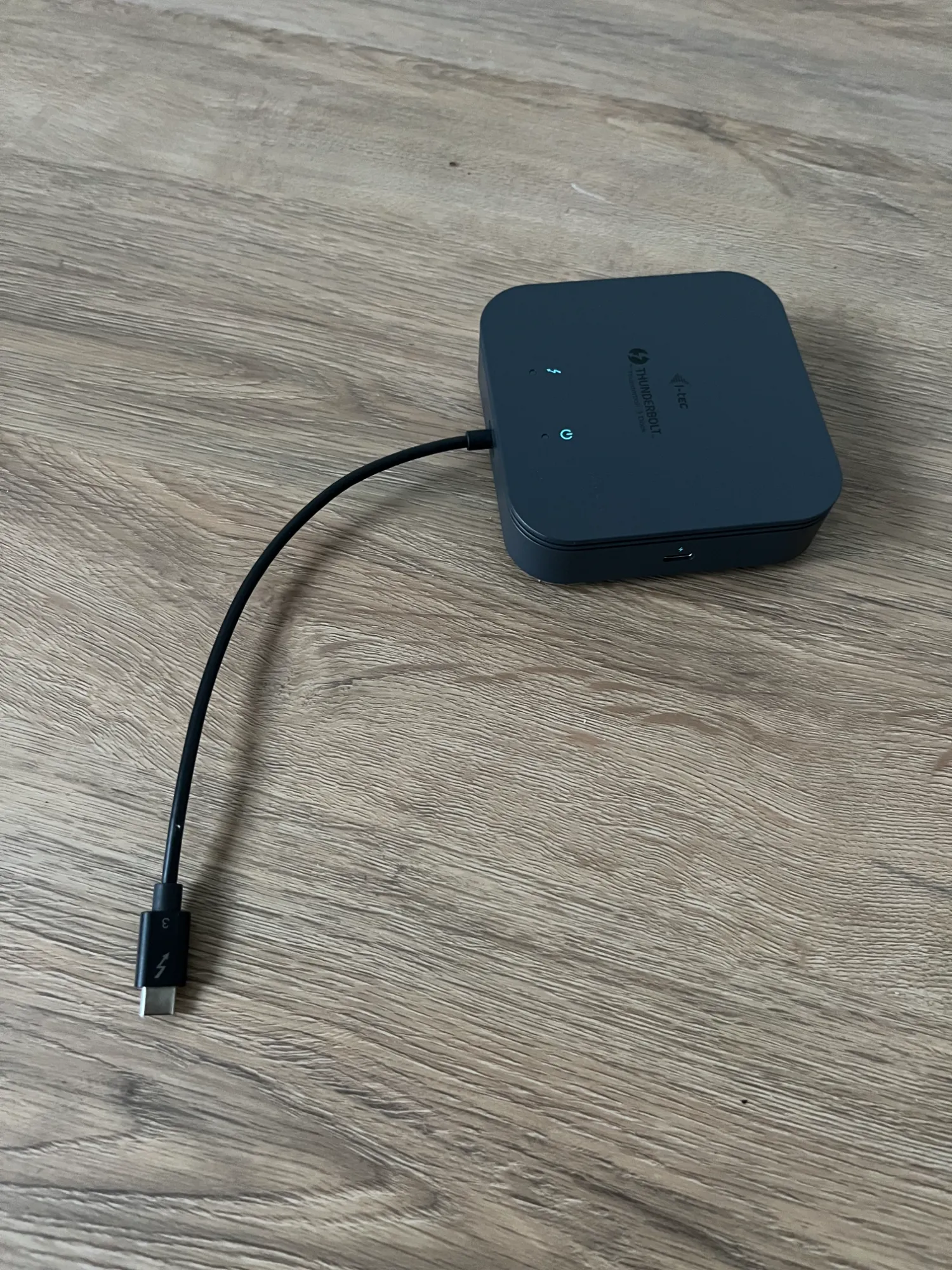 Produktbild i-tec Tb3traveldockpd (Thunderbolt, 4 Ports)