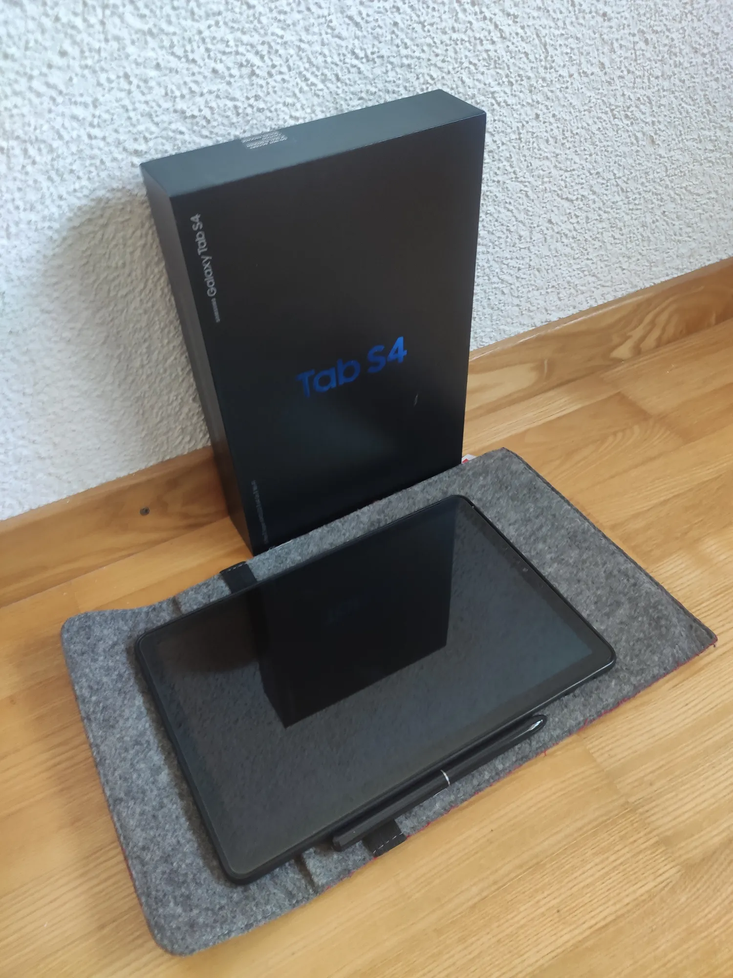 Produktbild Samsung Galaxy Tab S4 (nur WLAN, 10.50", 64 GB, Schwarz)