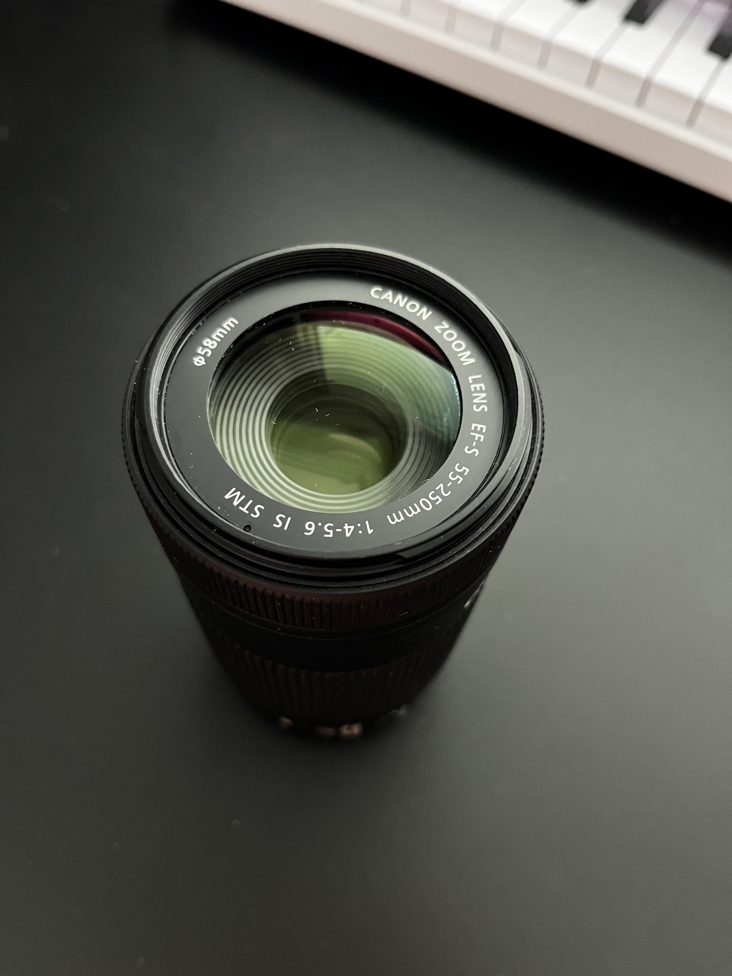 Immagine prodotto Canon EF-S 55-250mm f/4-5,6 IS STM - Importazione (Canon EF-S, APS-C / DX)