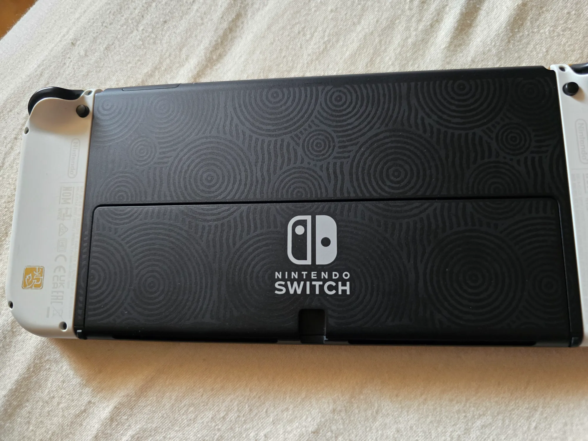 Actual product image Nintendo Switch - OLED Model The Legend of Zelda: Tears of the Kingdom Edition - ML