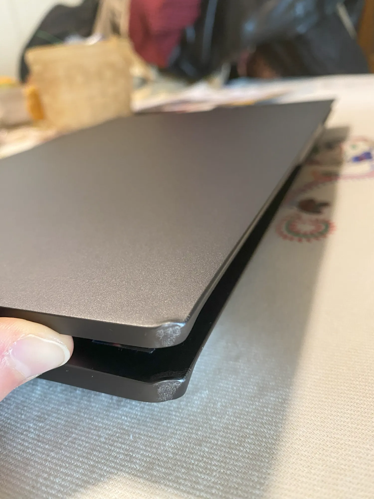 Produktbild Lenovo Legion 7 (16", AMD Ryzen 7 5800H, 32 GB, 1000 GB, CH)