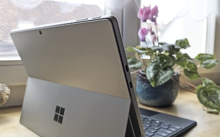 Oltre alla connessione magnetica per la tastiera e alla porta Surface Connect (connessione per l'alimentazione), sono disponibili due porte USB-C.