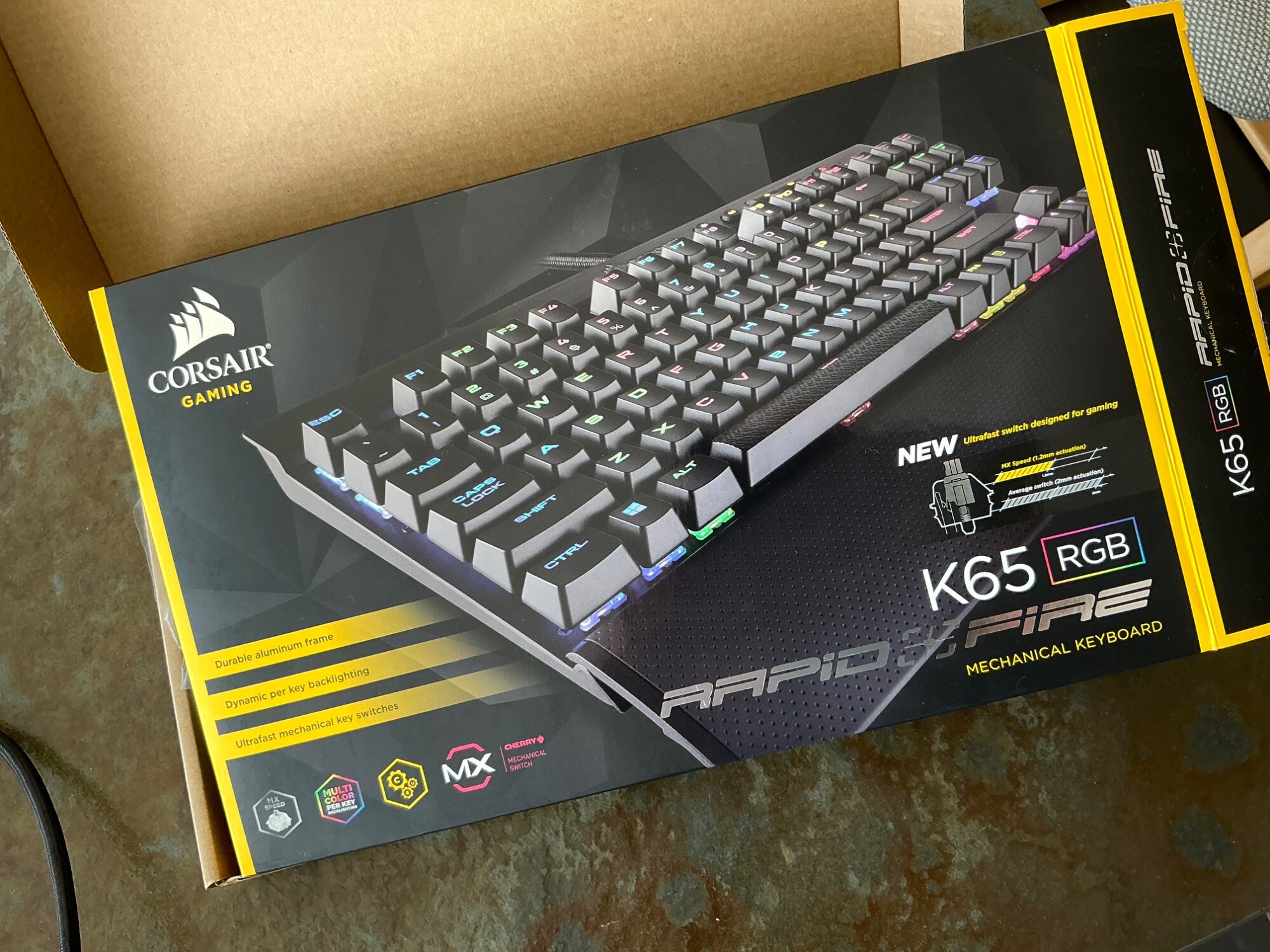 Actual product image Corsair Gaming K65 RGB RAPIDFIRE (CH, Cable)