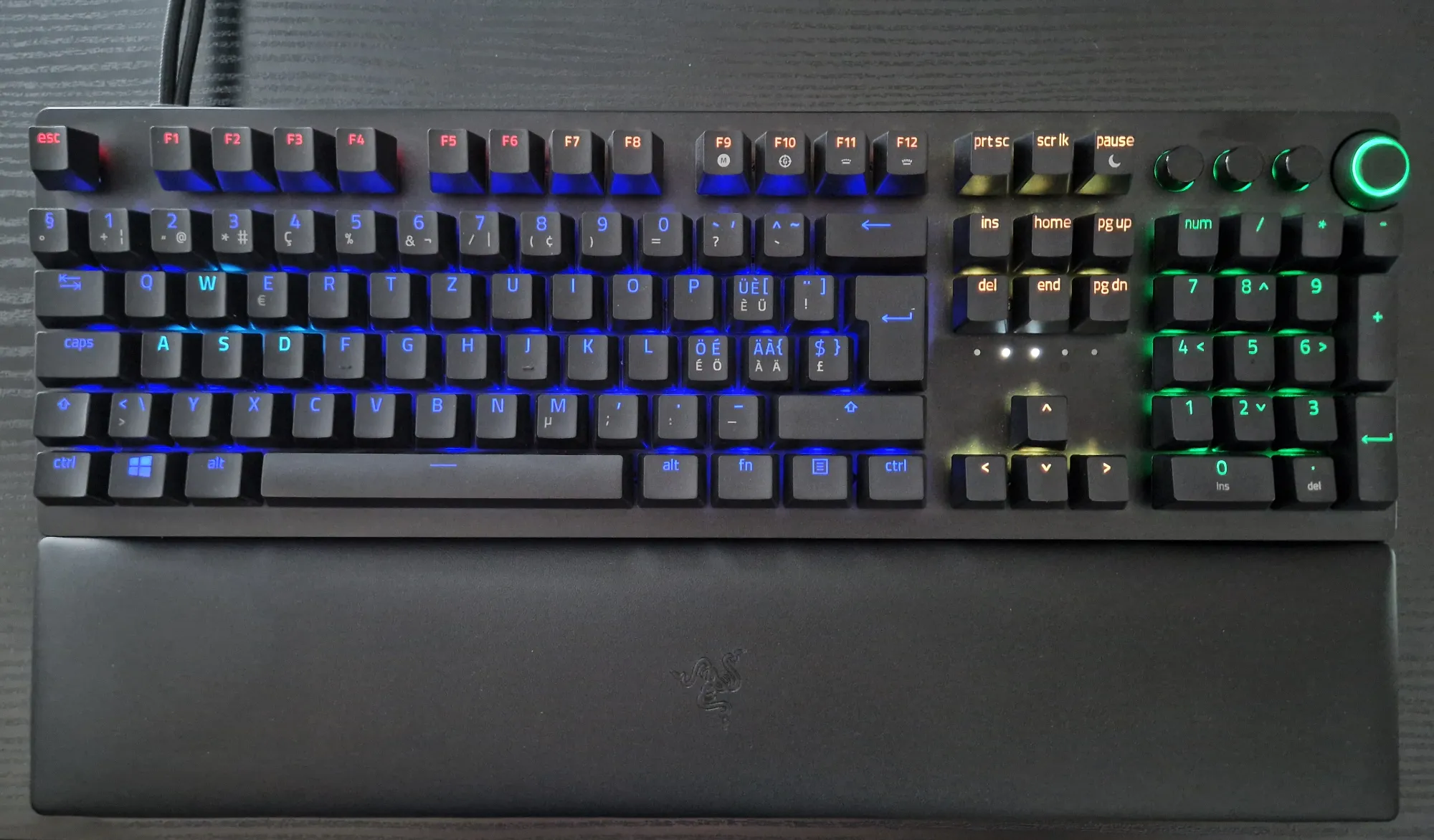 Produktbild Razer BlackWidow Chroma (CH, Kabelgebunden)