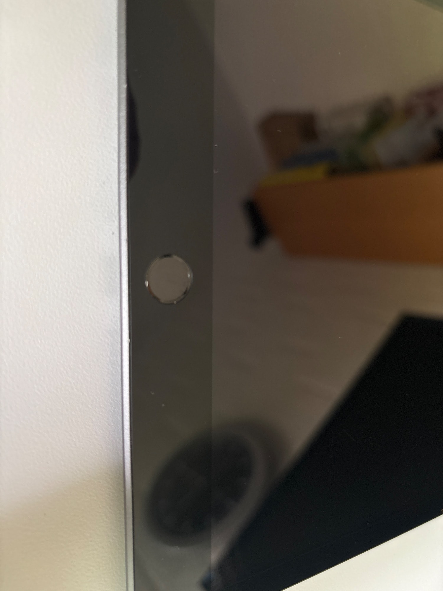 Produktbild Apple iPad 2020 (8. Gen) (nur WLAN, 10.20", 128 GB, Space Gray)