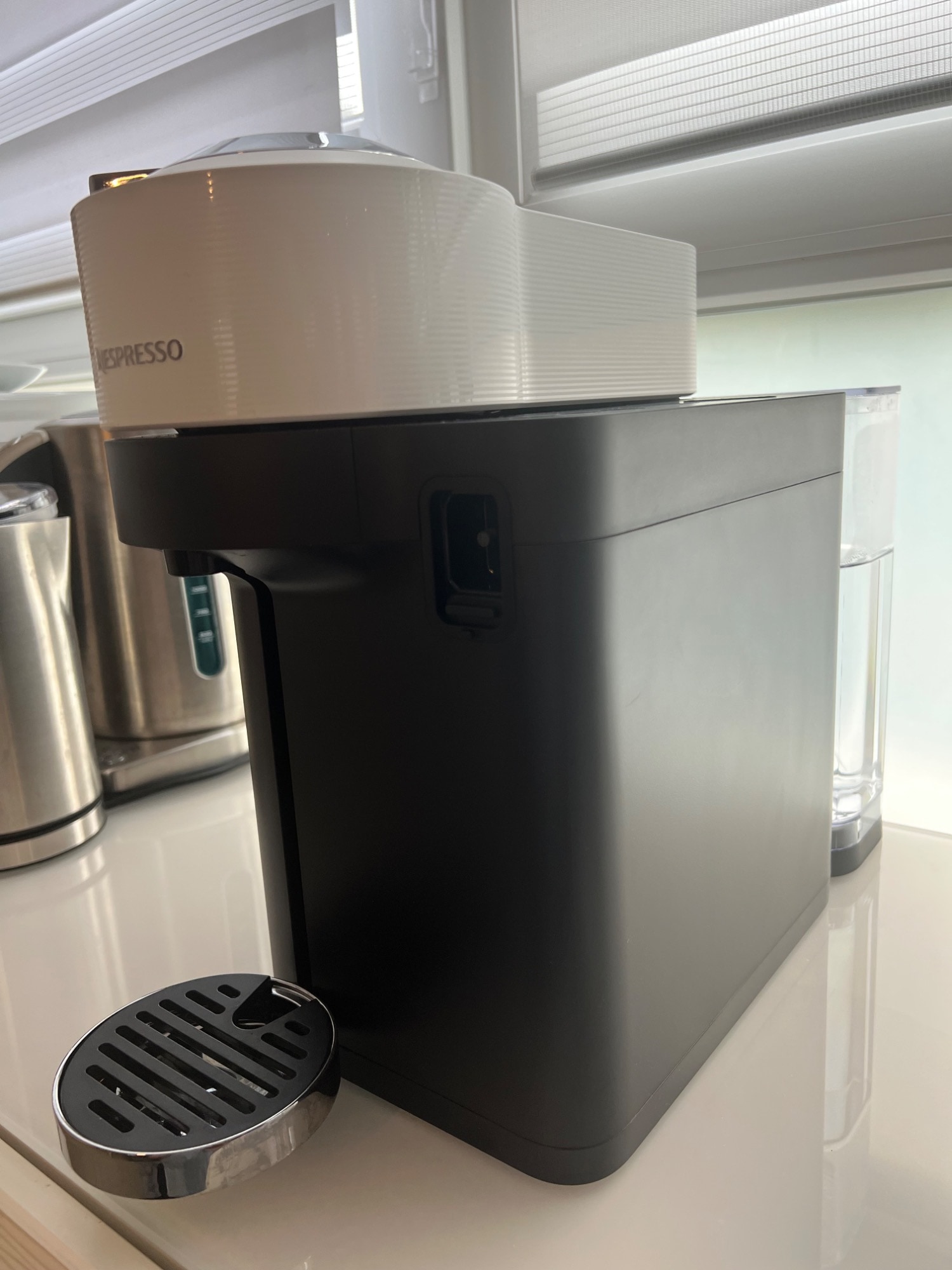 Immagine prodotto De'Longhi Nespresso Vertuo Lattissima (NESPRESSO Vertuo)
