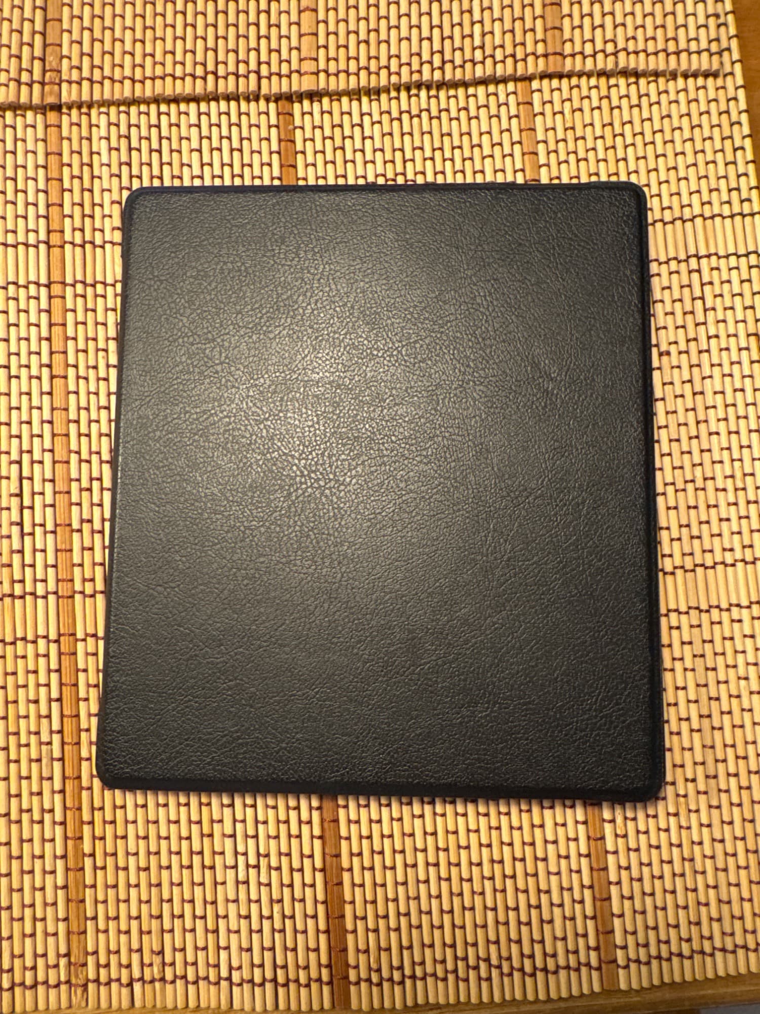 Produktbild Amazon Kindle Oasis (2019) (7", 32 GB, Black)